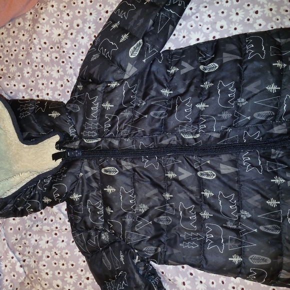 Eddie Bauer sweater and 6m-12m - Picture 4 of 4